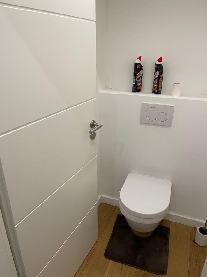 Superbe Appartement Au Rdc Avec Parking Gratuit Villerupt Exteriör bild